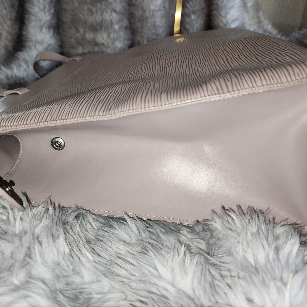 Louis Vuitton Croisette Lilac Epi Tote Bag AUTHENTIC - Picture 8 of 14